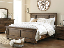 Load image into Gallery viewer, Robbinsdale  Panel Bed
