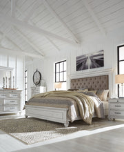 Load image into Gallery viewer, Kanwyn  Panel Bed
