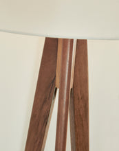 Load image into Gallery viewer, Dallson Wood Floor Lamp (1/CN)
