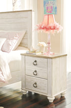 Load image into Gallery viewer, Willowton / Panel Headboard With Mirrored Dresser And 2 Nightstands
