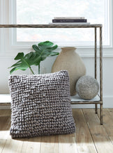 Load image into Gallery viewer, Aavie Pillow
