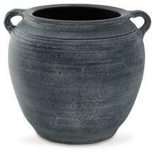 Load image into Gallery viewer, Meadie Vase
