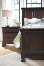 Load image into Gallery viewer, Robbinsdale  Panel Bed
