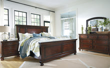 Load image into Gallery viewer, Robbinsdale  Panel Bed

