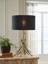 Load image into Gallery viewer, Josney Metal Table Lamp (1/CN)
