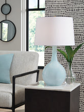 Load image into Gallery viewer, Rylanton Glass Table Lamp (1/CN)
