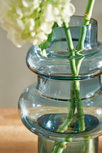 Load image into Gallery viewer, Vallmen Vase
