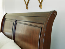 Load image into Gallery viewer, Trellington King Sleigh Storage Bed
