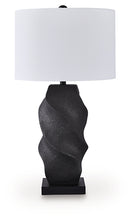 Load image into Gallery viewer, Amillion Poly Table Lamp (1/CN)
