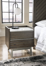 Load image into Gallery viewer, Arkenton King Panel Bed with Mirrored Dresser and 2 Nightstands
