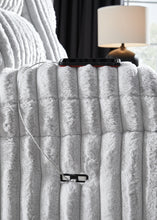 Load image into Gallery viewer, Rhines Falls DBL REC PWR Loveseat w/Console
