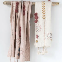 Load image into Gallery viewer, Applique Embroidered Throw

