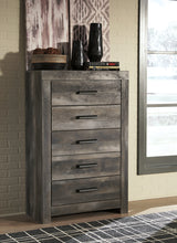 Load image into Gallery viewer, Wynnlow Five Drawer Chest
