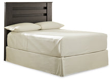 Load image into Gallery viewer, Brinxton King/California King Panel Headboard with Mirrored Dresser and 2 Nightstands
