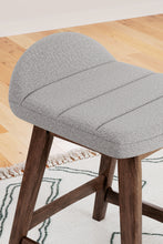 Load image into Gallery viewer, Lyncott Counter Height Dining Table and 4 Barstools
