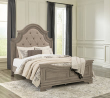 Load image into Gallery viewer, Lodenbay Queen Panel Bed with Mirrored Dresser
